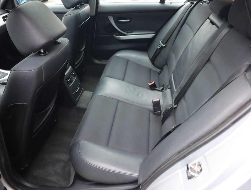 BMW 3, 2006