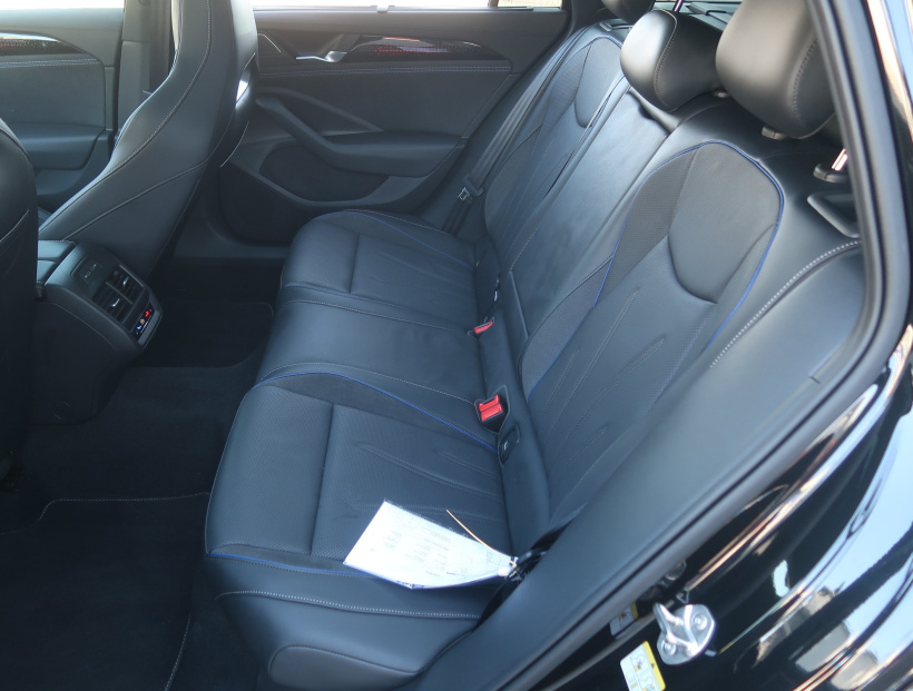 Volkswagen Passat, 2025