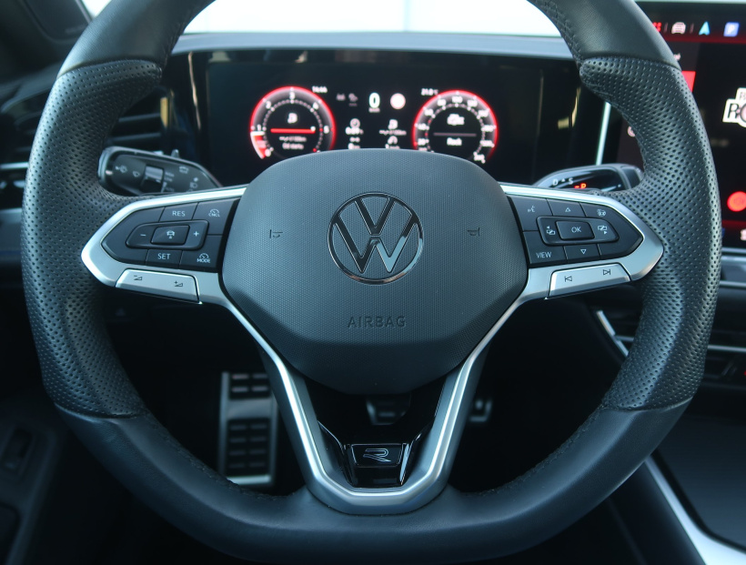 Volkswagen Passat, 2025