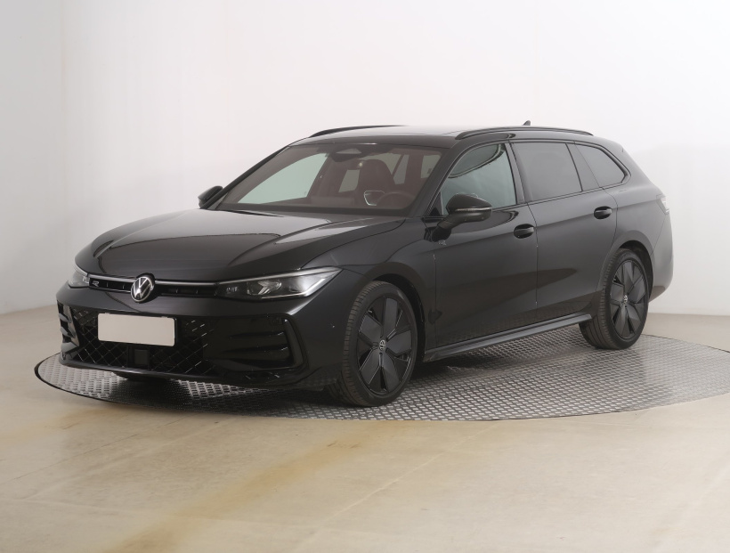 Volkswagen Passat, 2025
