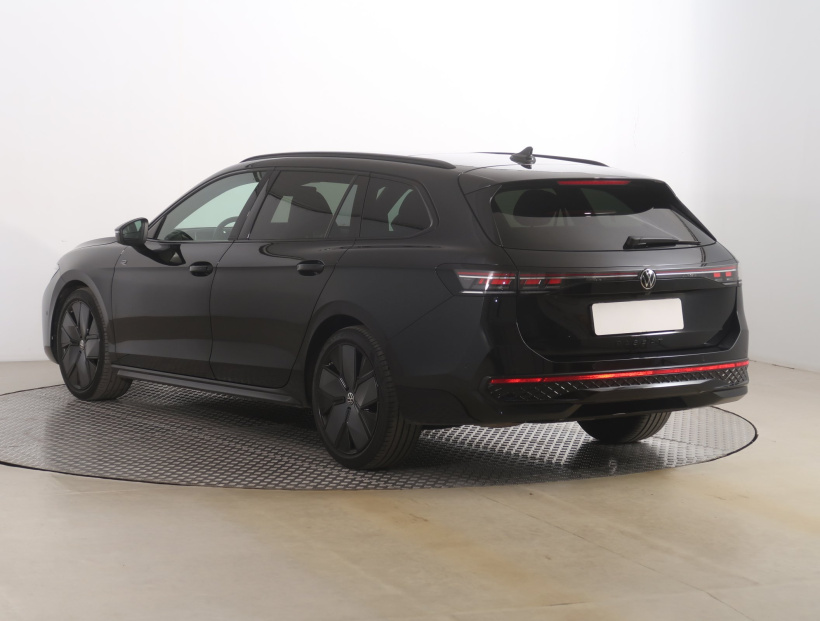 Volkswagen Passat, 2025