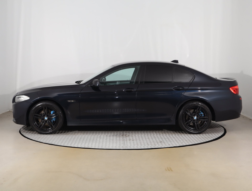 BMW 5, 2013