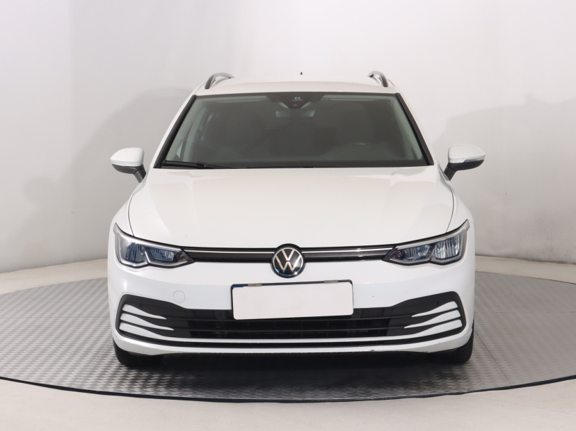 Volkswagen Golf, 2023