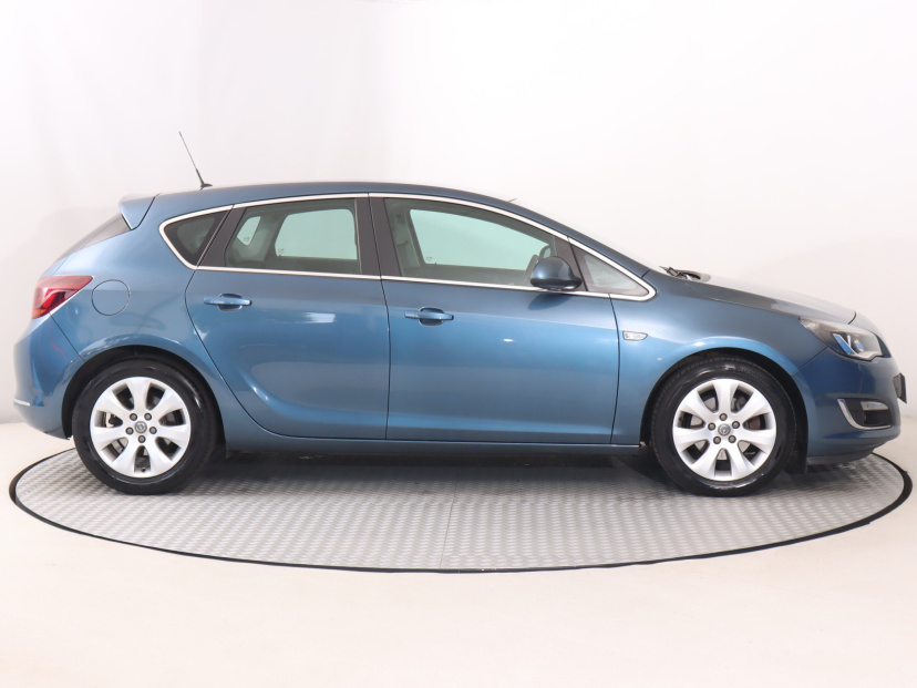 Opel Astra, 2013 – foto 10