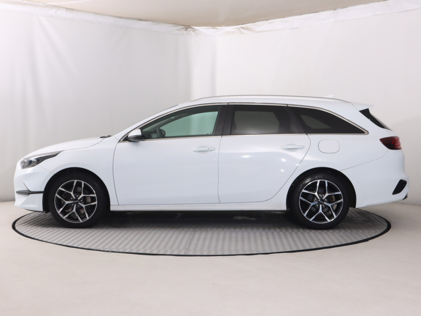 Kia Ceed, 2023 – foto 8