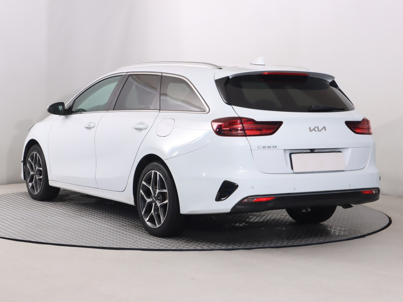 Kia Ceed, 2023 – foto 4