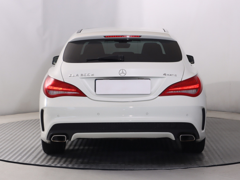 Mercedes-Benz CLA, 2016