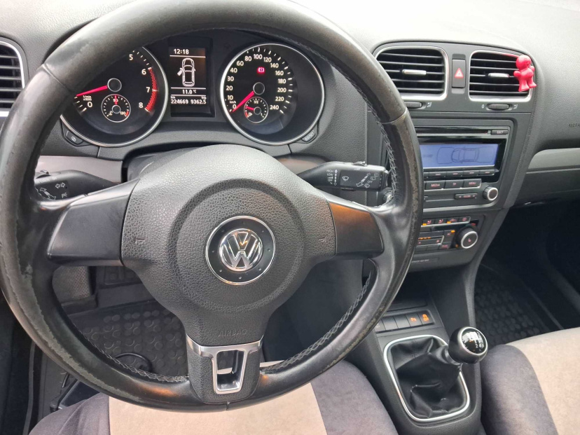 Volkswagen Golf, 2011