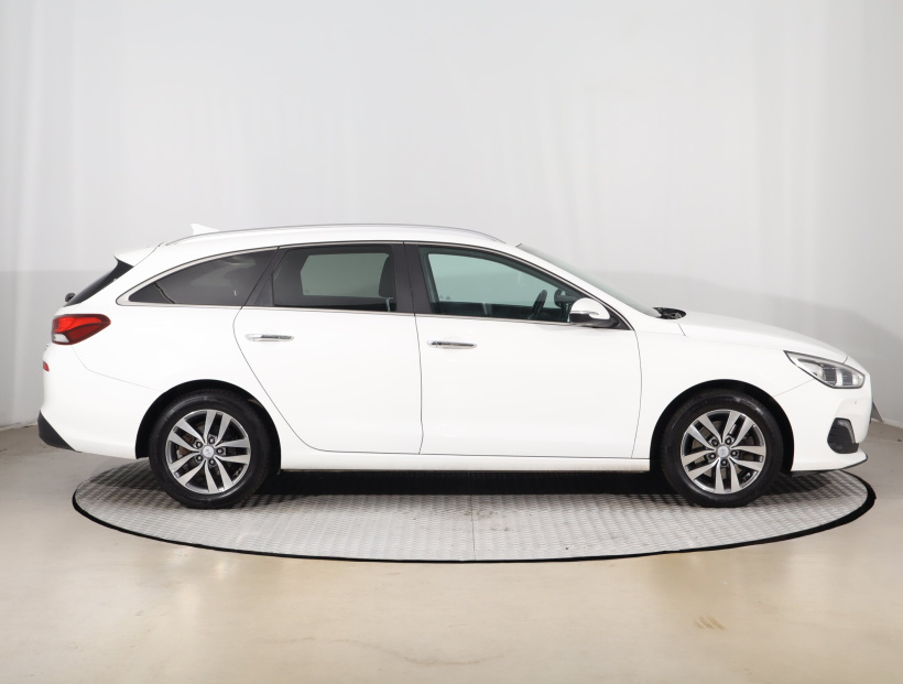 Hyundai i30, 2018 – foto 10