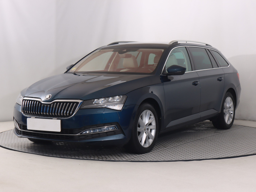 Škoda Superb, 2022 – foto 7