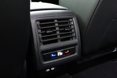 Volkswagen Golf - 2024