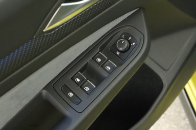 Volkswagen Golf - 2024