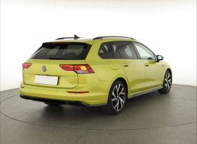 Volkswagen Golf - 2024