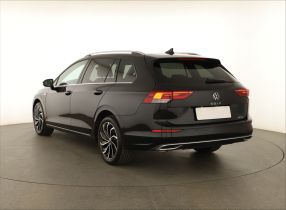 Volkswagen Golf - 2023