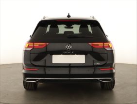 Volkswagen Golf - 2023