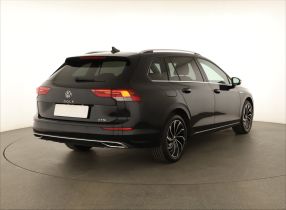 Volkswagen Golf - 2023