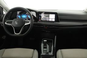 Volkswagen Golf - 2023