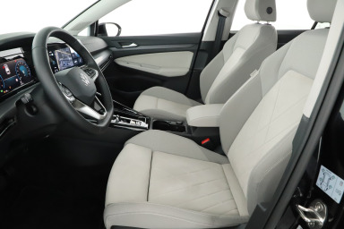 Volkswagen Golf - 2024