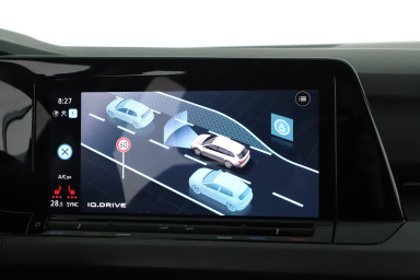 Volkswagen Golf - 2024