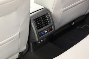 Volkswagen Golf - 2024