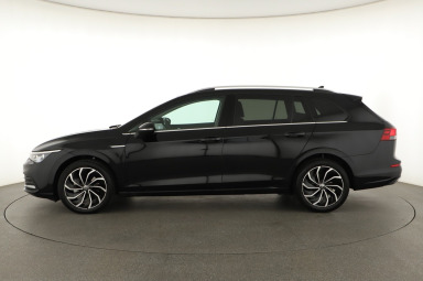 Volkswagen Golf - 2024