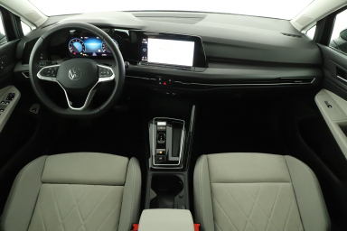 Volkswagen Golf - 2024