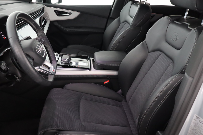 Audi Q7, 2023