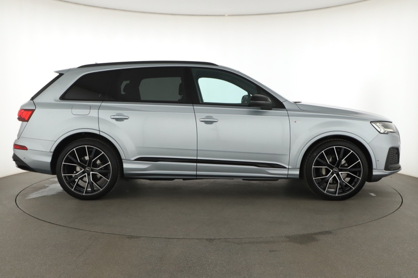 Audi Q7, 2023