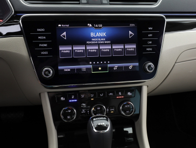 Škoda Superb - 2023