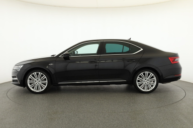 Škoda Superb - 2023