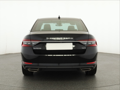 Škoda Superb - 2023