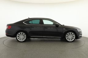 Škoda Superb - 2023