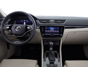 Škoda Superb - 2023