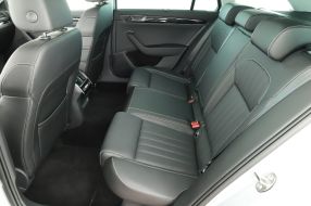 Škoda Superb - 2023