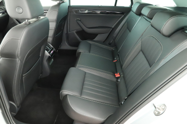 Škoda Superb - 2023