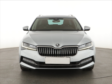 Škoda Superb - 2023
