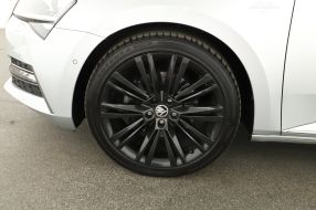 Škoda Superb - 2023
