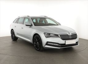 Škoda Superb - 2023