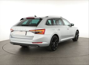 Škoda Superb - 2023