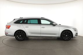 Škoda Superb - 2023
