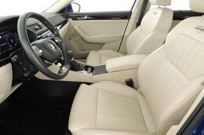 Škoda Superb - 2023