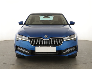 Škoda Superb - 2023