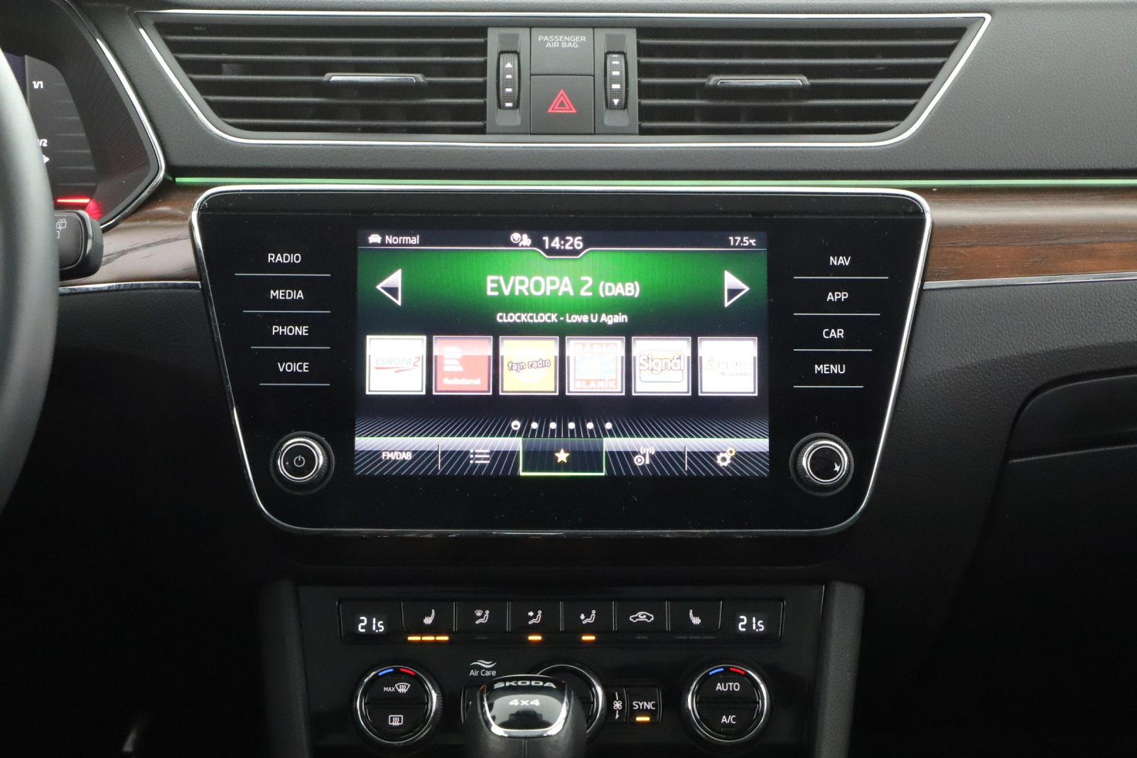 Škoda Superb - 2023