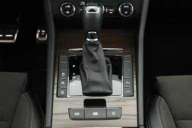 Škoda Superb - 2023