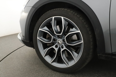 Škoda Superb - 2023