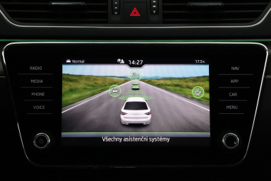 Škoda Superb - 2023