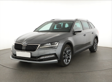 Škoda Superb - 2023