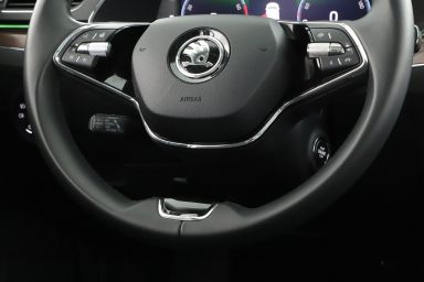 Škoda Superb - 2023