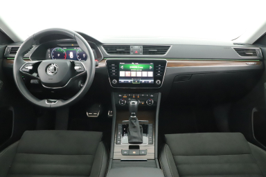 Škoda Superb - 2023