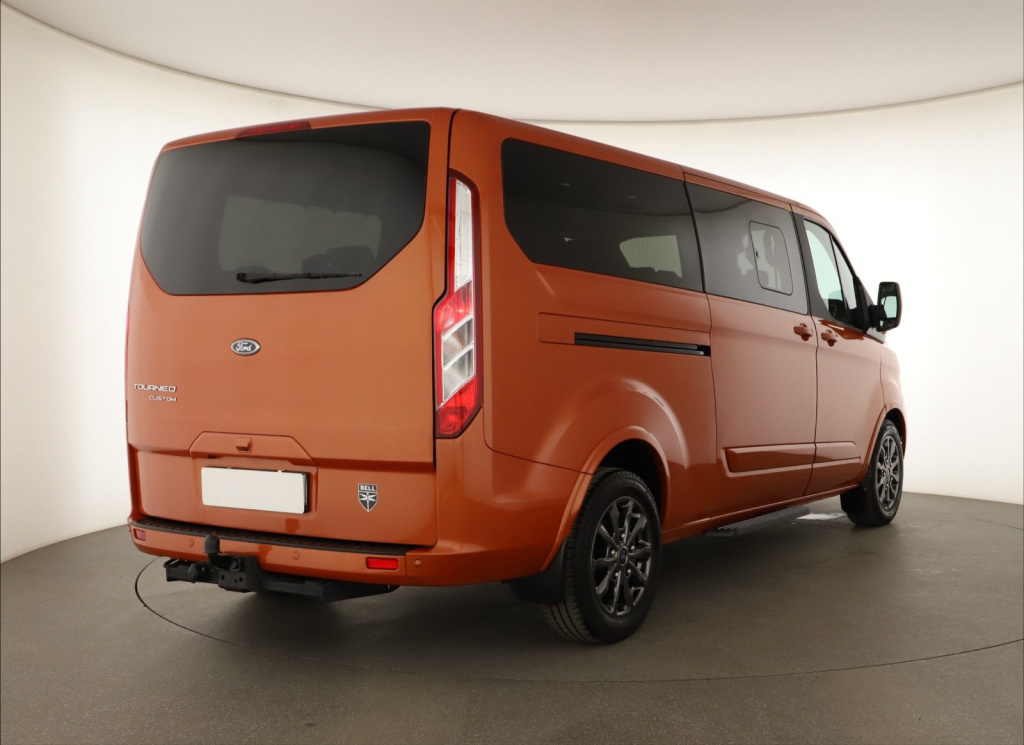 Ford Tourneo Custom
